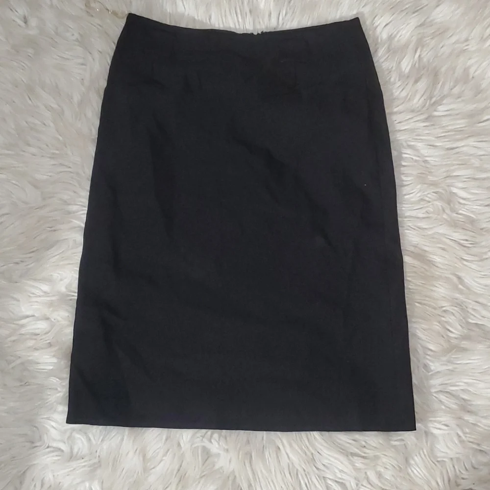 Dots Pencil Skirt with Belt Loops – Size 3/4